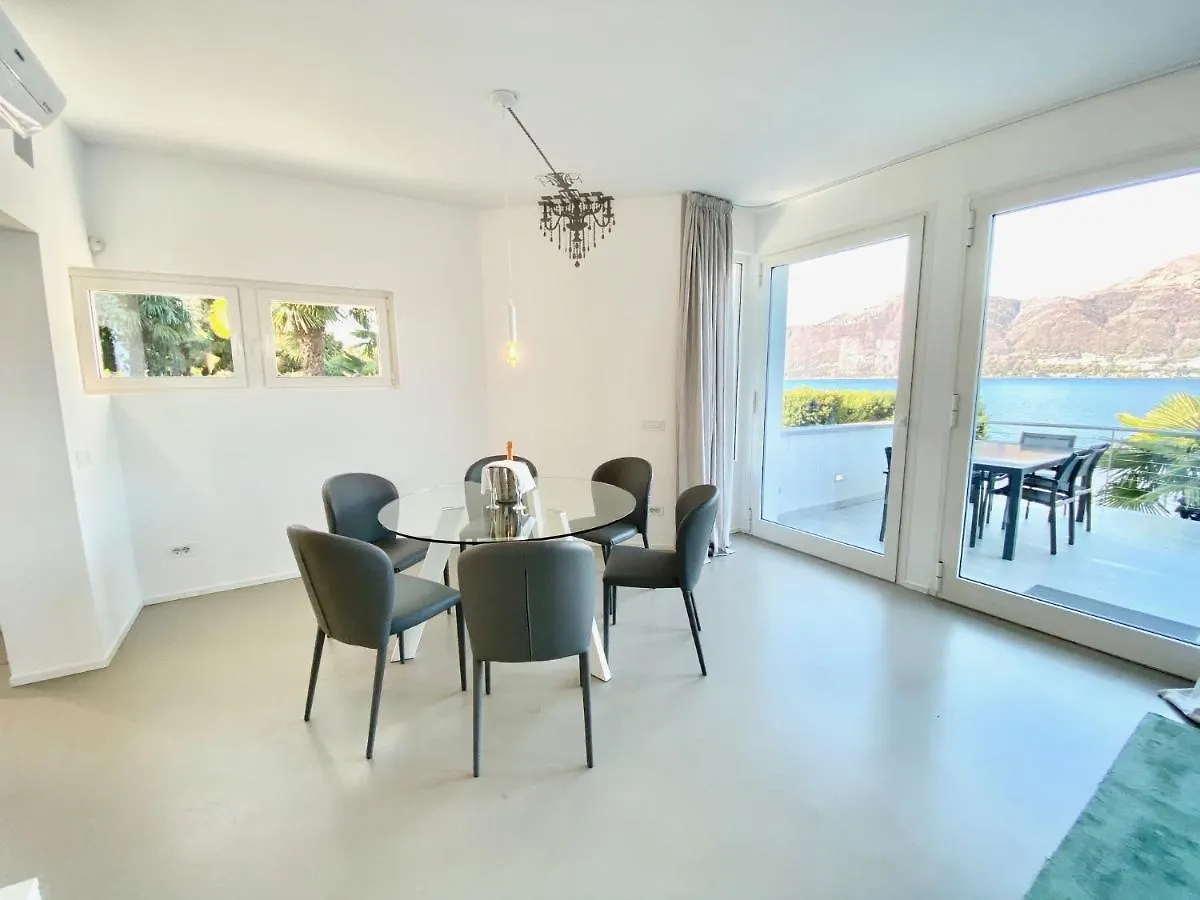 Holiday home Villa Poseidon Porto Valtravaglia